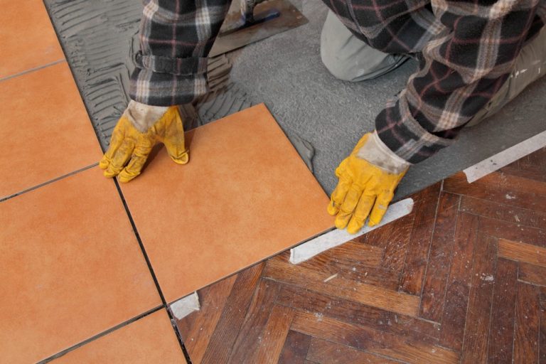 installing tiles